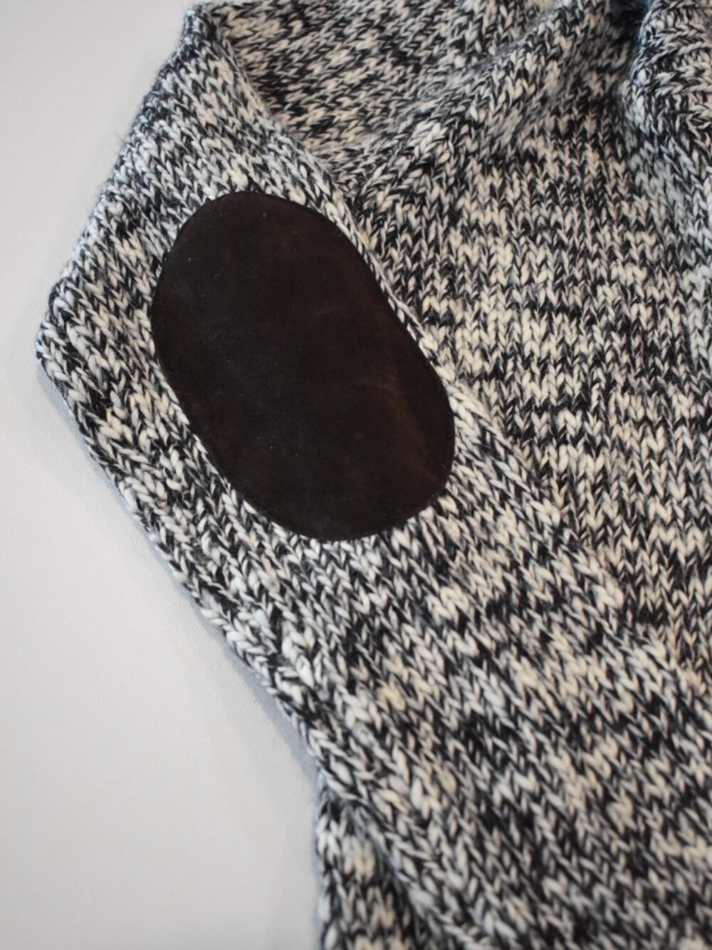 New Twik Simons Black White Marled Chunky Knit Cardigan Elbow Patches Medium - Picture 2 of 7